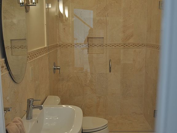 5th image of 4301 Sugar Pine Ln