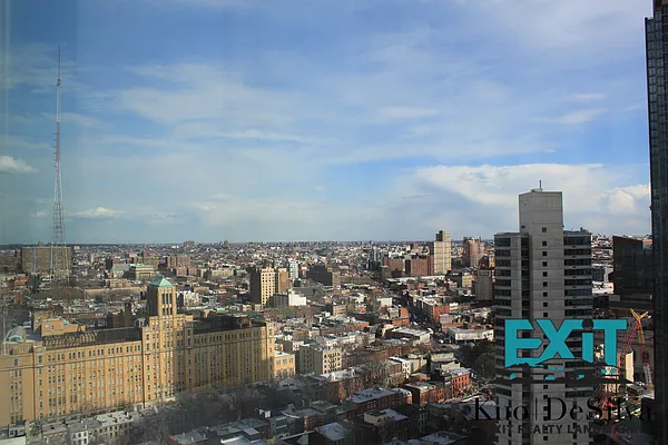 Rented by Exit Realty Landmark | media 27