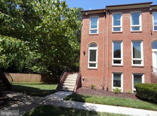 1421 Templeton Pl, Rockville, MD 20852