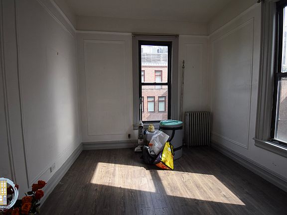 4th image of 45 W 68th St #5BB