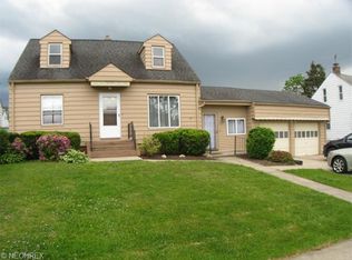 14308 Reddington Ave, Maple Heights, OH