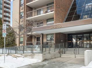 220 S 26th Ave SW #105, Calgary, AB T2S 0M4