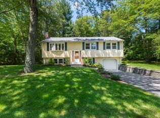 41 Dunster Rd, Bedford, MA 01730