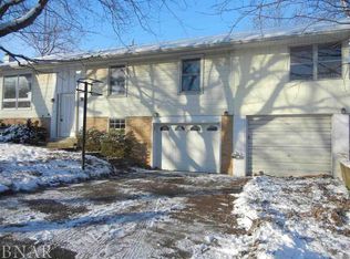 1503 Julie Dr, Bloomington, IL