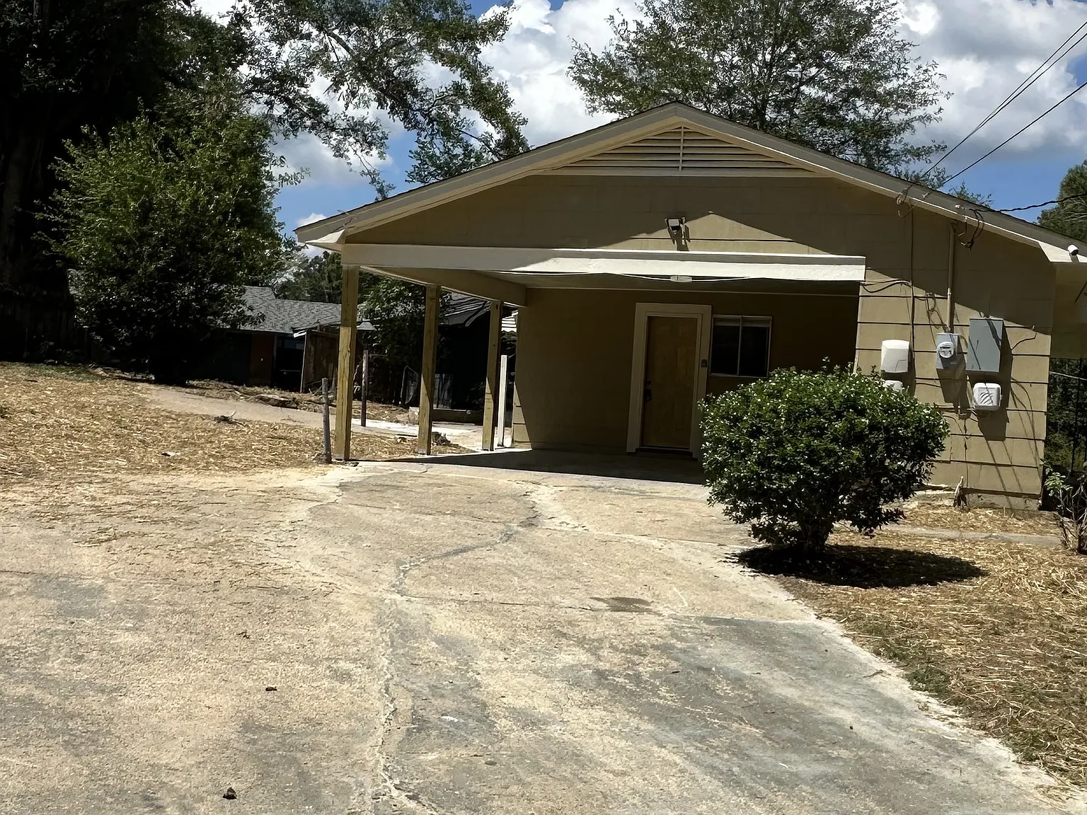 3 bed, 1.5 bath, 1330 sqft, $1,350 — Photo 4