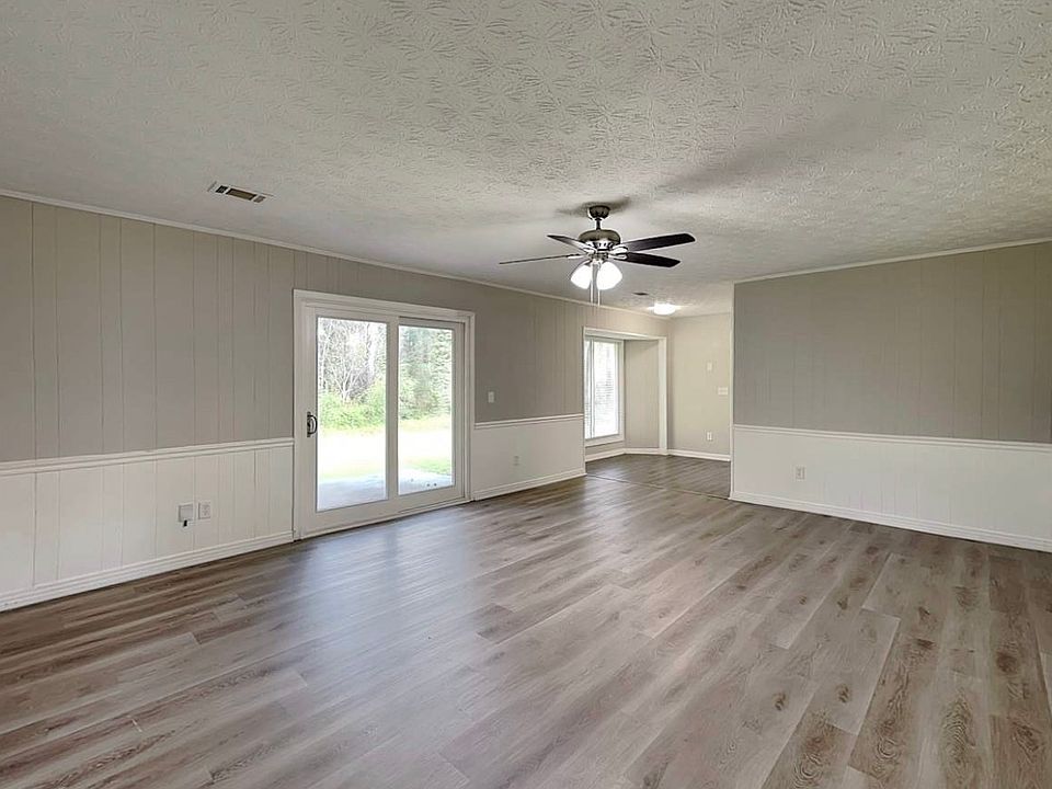 2nd image of 1827 Cashmere Ct