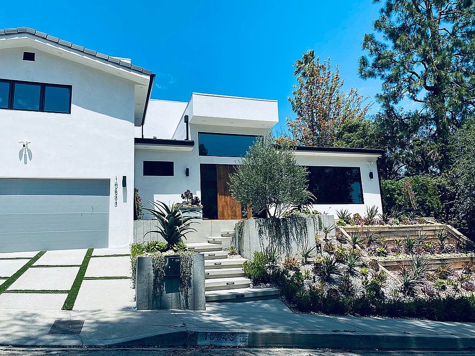 1st image of 10643 Lindamere Dr