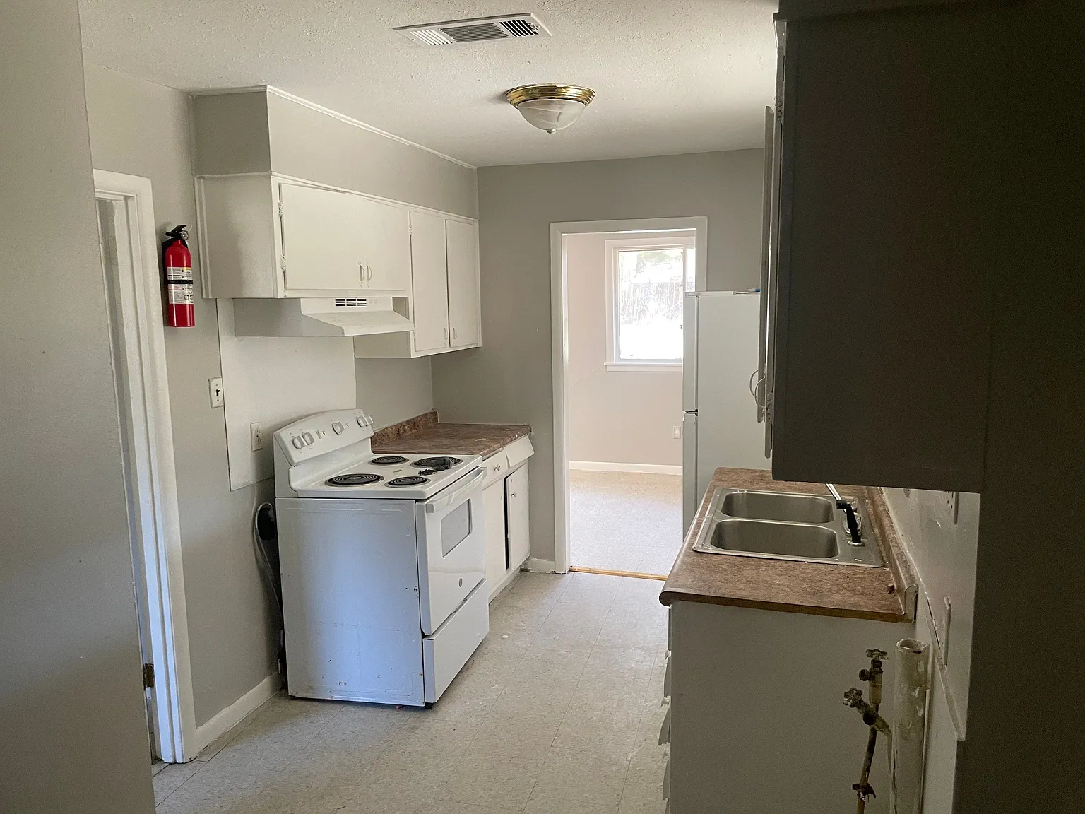 2849 Engleside Drive - 1 — Photo 3