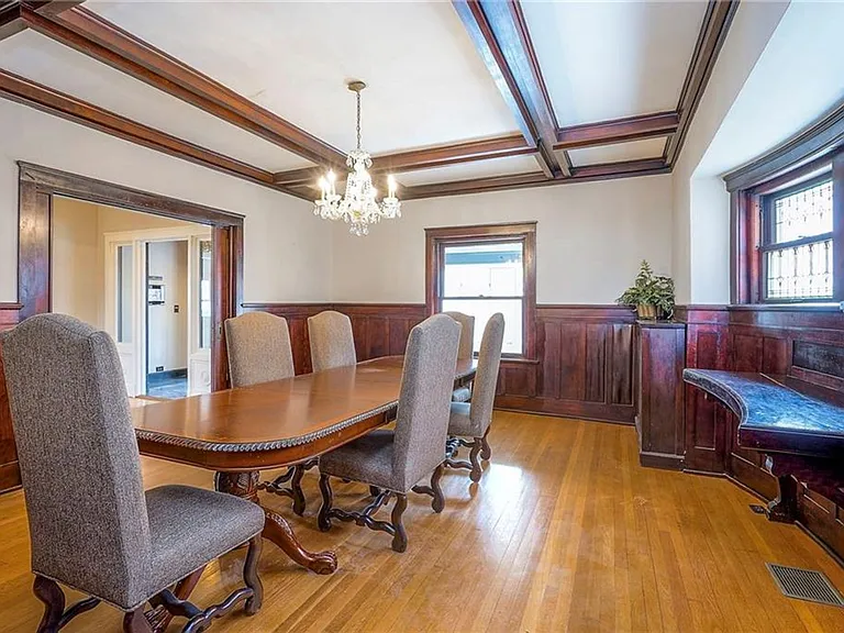 712 E Armour Blvd — Photo 11