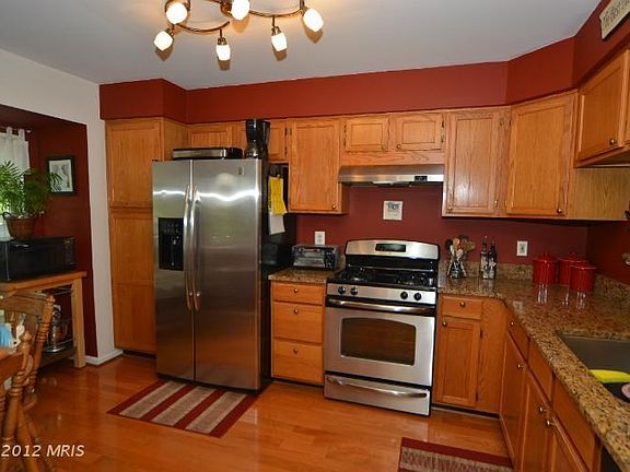 3rd image of 14552 Granville Ln