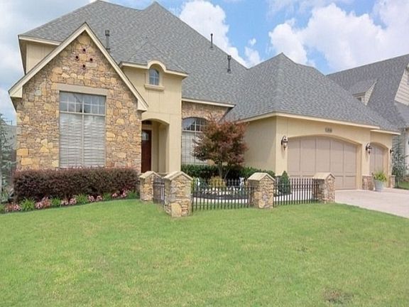 Stucco and stacked stone exterior