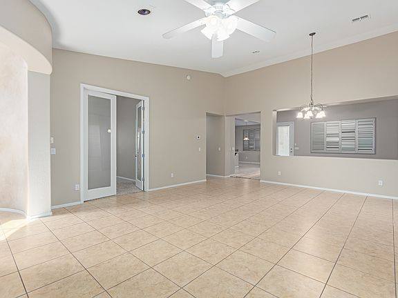 5th image of 2206 W Fawn Dr