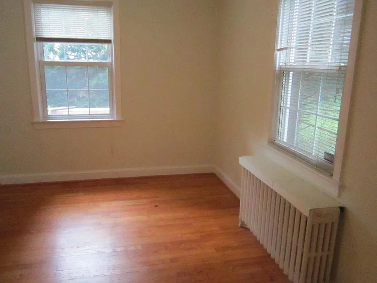 827 N Woodrow St — Photo 5