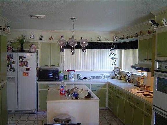 2nd image of 2604 Willowick Dr
