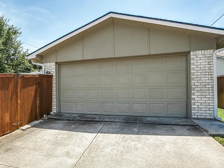 2 car garage