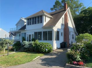 8 Parkland Pl, Milford, CT 06460