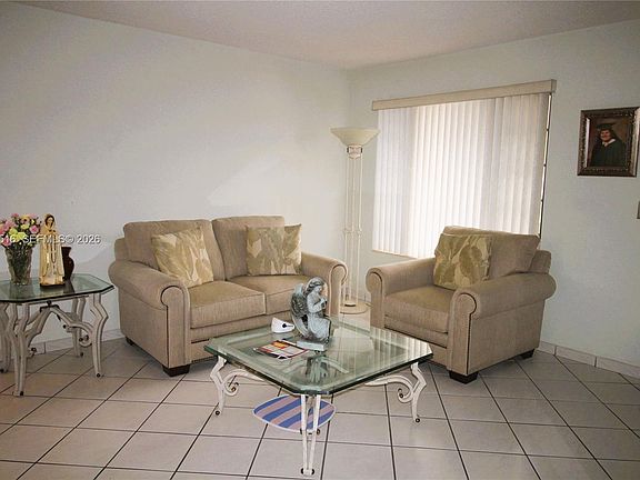 4th image of 2000 SW 84th Ave