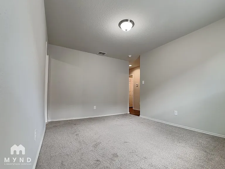 9421 Apple Ridge Ln — Photo 17