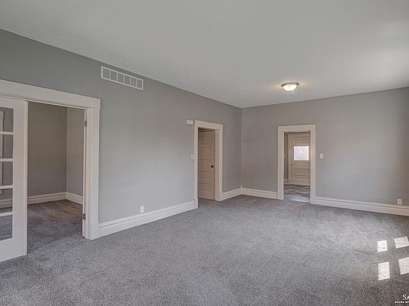 3rd image of 714 Johnstown Ave
