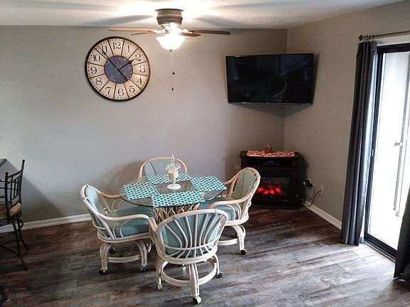 5th image of 257 Clubhouse Dr APT 8