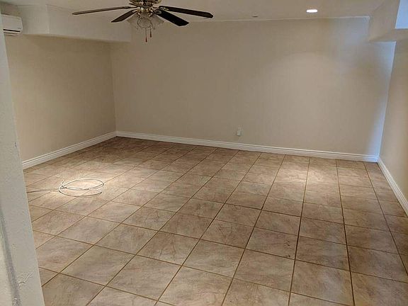 3rd image of 3157 Sylvan Crest Dr