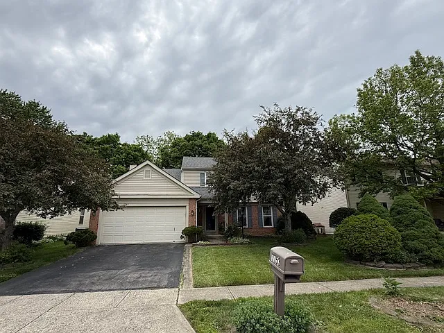 7753 Hathaway Park Ct — Photo 3