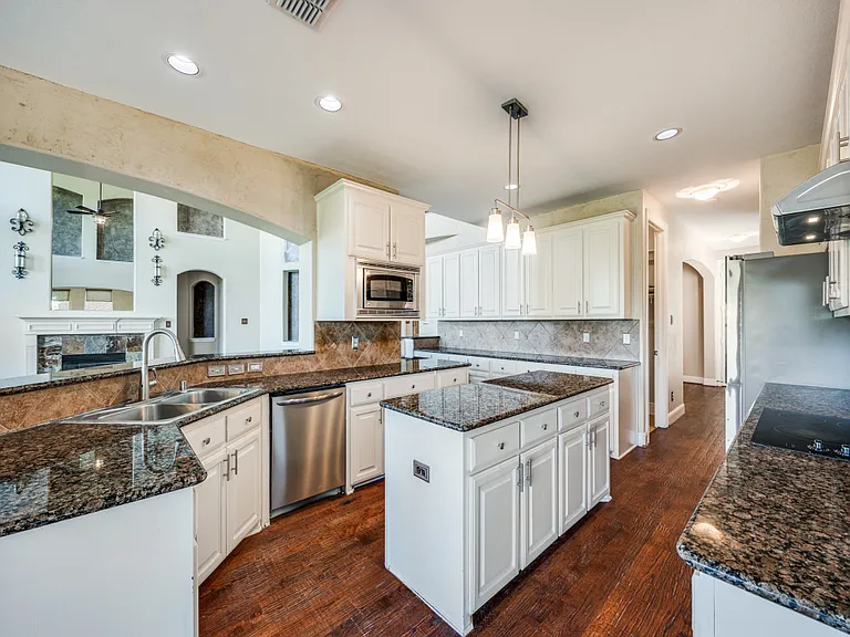 4463 Fallmeadow Dr — Photo 8