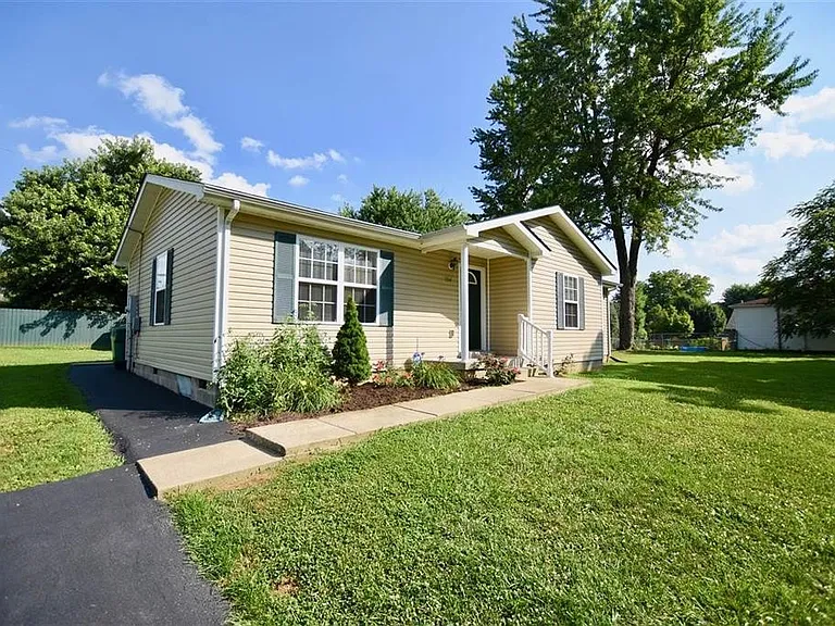 754 W Elm Rd — Photo 4