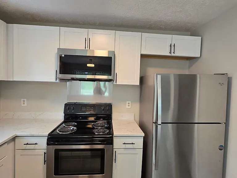 1021 Wood Creek Dr #6 — Photo 7