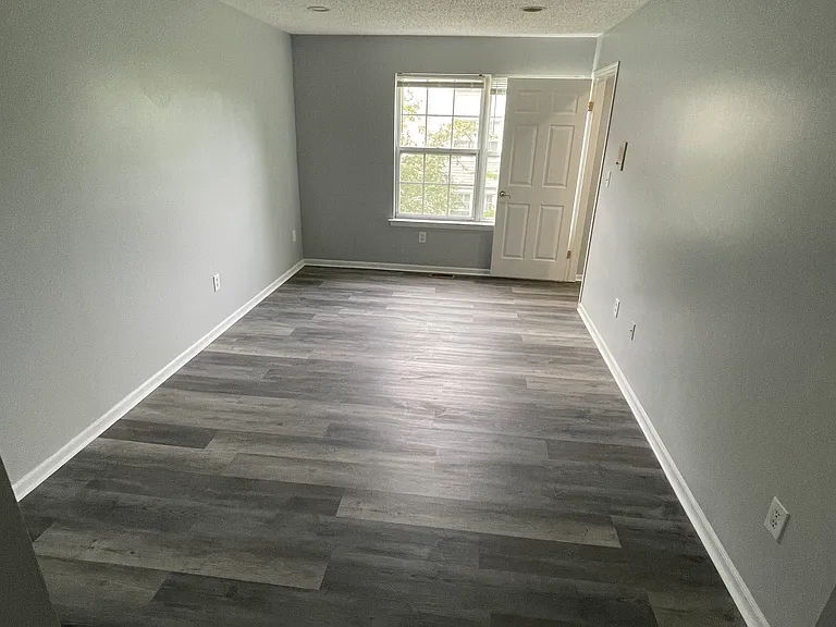 6 Prestwick Way — Photo 9