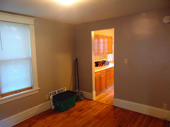 4th image of 3743 Oliver Ave N