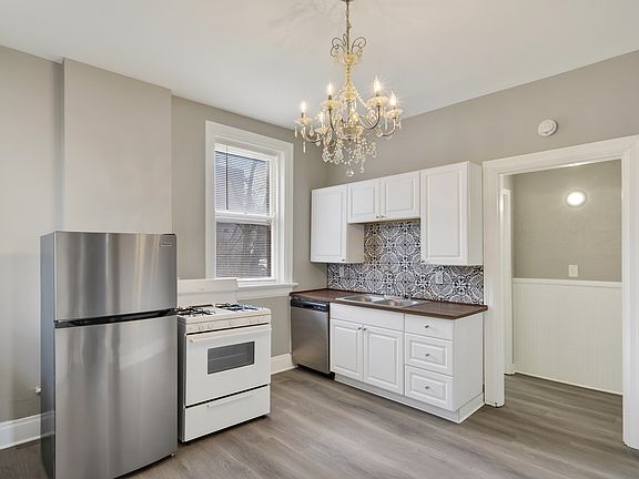 3rd image of 1801 Lincoln Ave #4