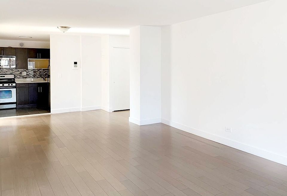 1st image of 200 E 33rd St APT 16J