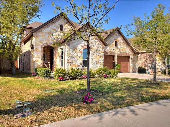 5th image of 2207 Parksville Way