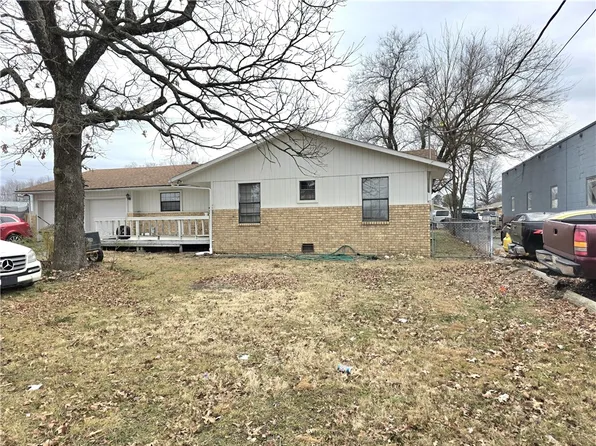 2007 W Huntsville Ave, Springdale, AR 72762