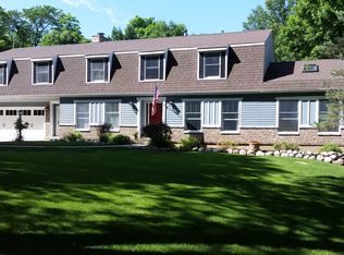 9 Westview Acres NE, Iowa City, IA 52240