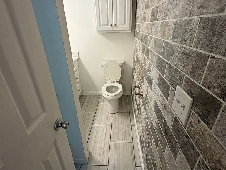 2325 Elliston Pl — Photo 8