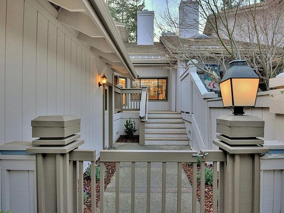 3rd image of 5981 Post Oak Cir