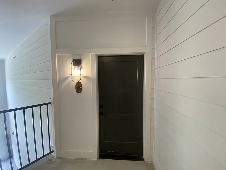 The Wren Apartments — Photo 204