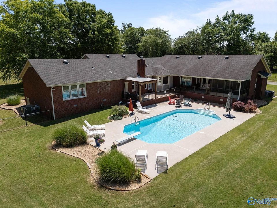 1st image of 398 Jimmy Fisk Rd