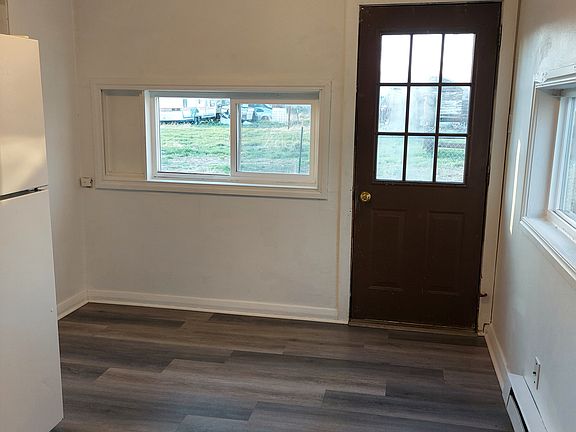 4th image of 4111 Arden Ave #4111