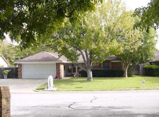 5628 Bogota Dr, North Richland Hills, TX 76180
