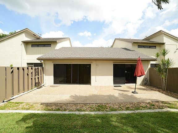 Home For Sale In Deer Creek