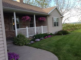 8715 Red Hill Rd, Clinton, NY 13323