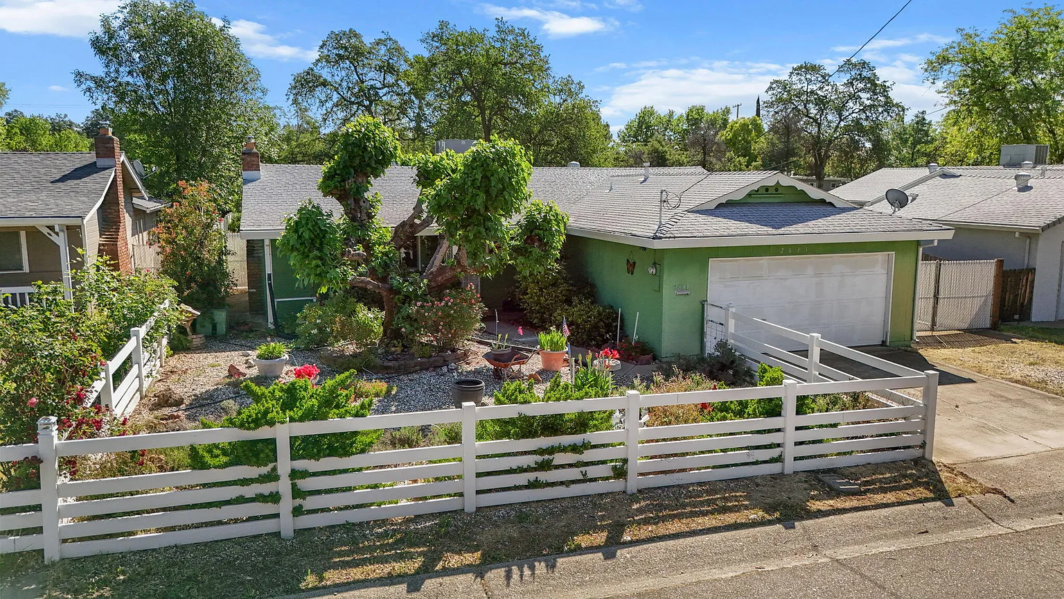 2631 Alfreda Way photo 1