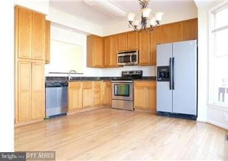 5th image of 3112 Sutherland Hill Ct