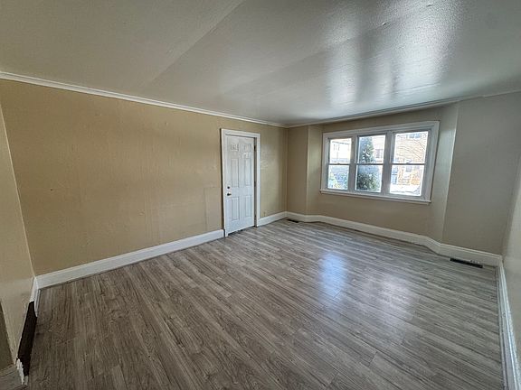 4th image of 540 Willett St Floor 1