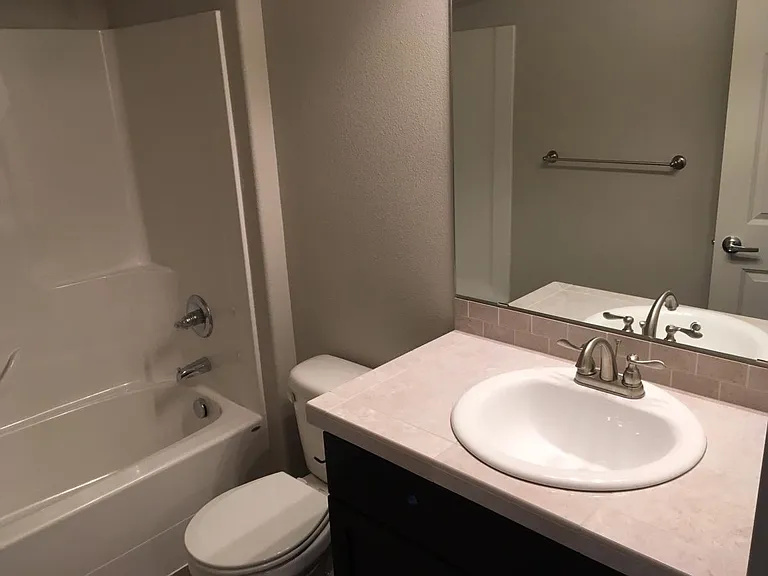 Bathroom2