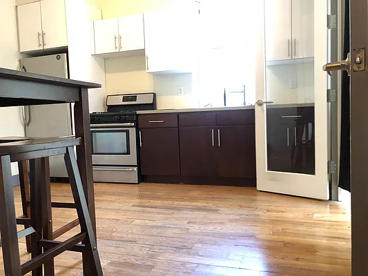 Rented by Nooklyn NYC LLC | media 11