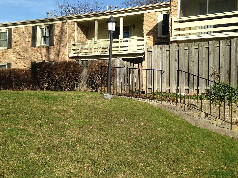 1st image of 2437 Abbington Dr SE